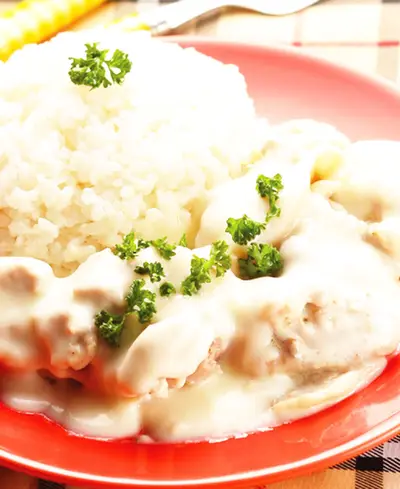 優格白醬燴雞腿飯