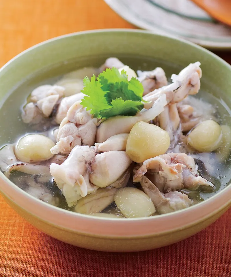 蒜頭田雞湯