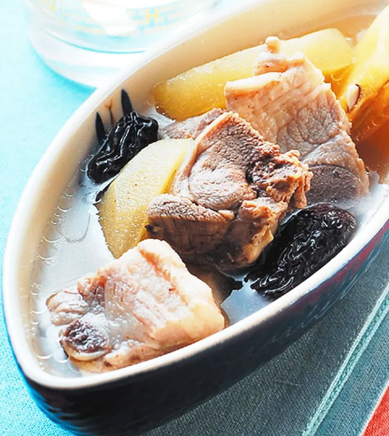 蘋果黑棗排骨湯