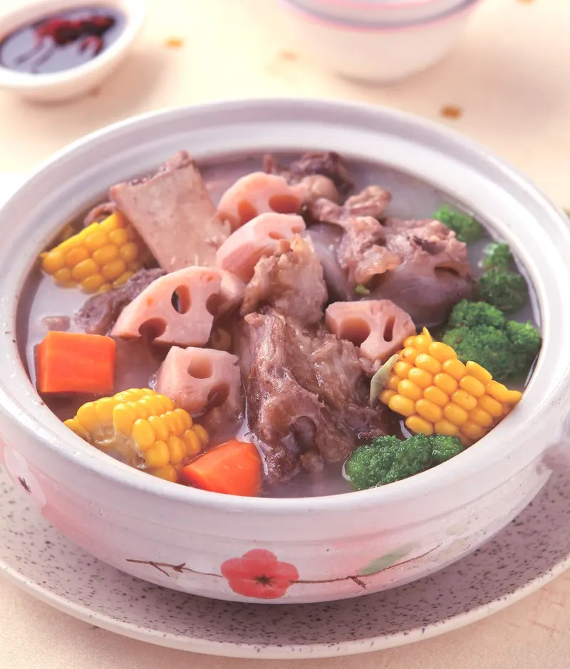 蓮藕大骨煲