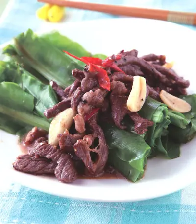 牛肉炒山蘇