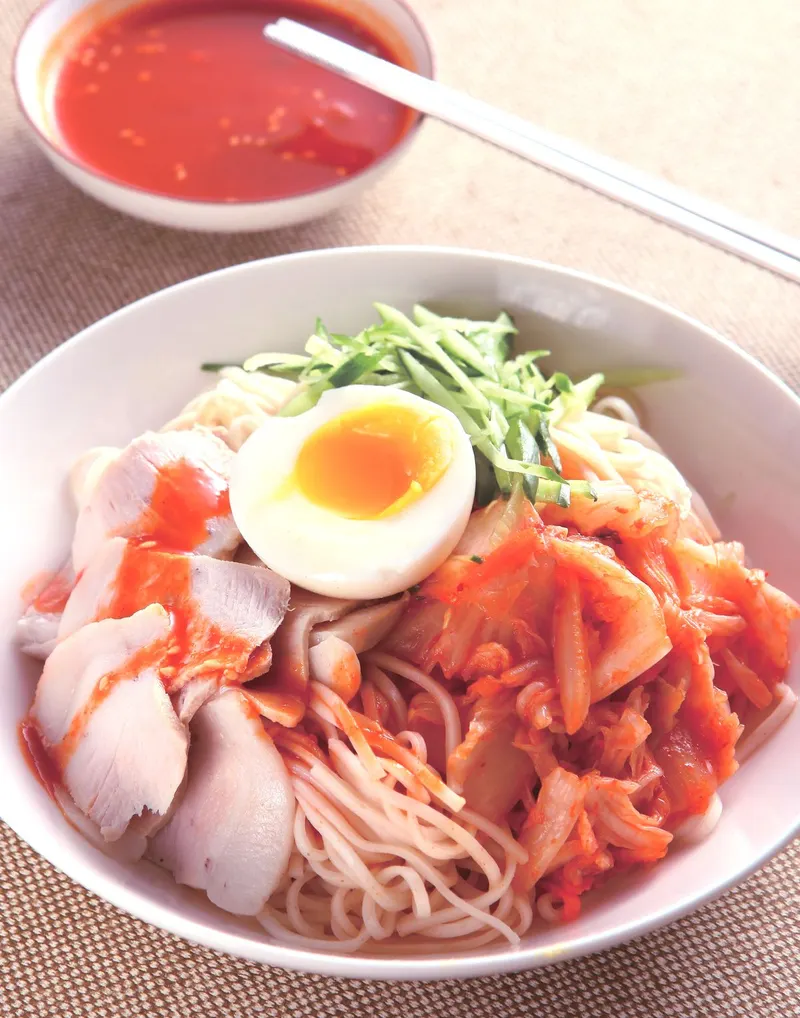 韓式泡菜涼麵