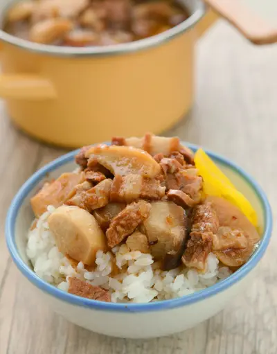 杏鮑菇滷肉飯