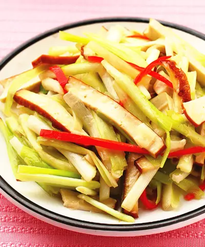 韭黃豆干