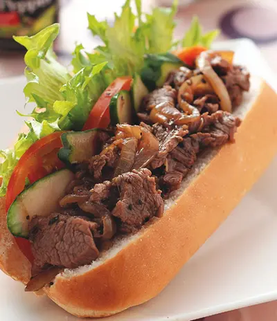 黑胡椒牛肉大亨堡