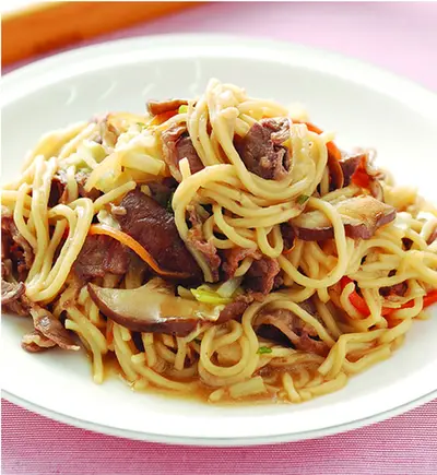 什錦牛肉炒麵