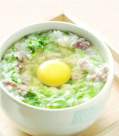 窩蛋牛肉粥