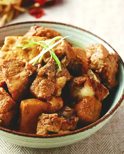 豆腐乳滷小排