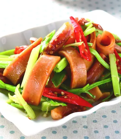 中芹魷魚