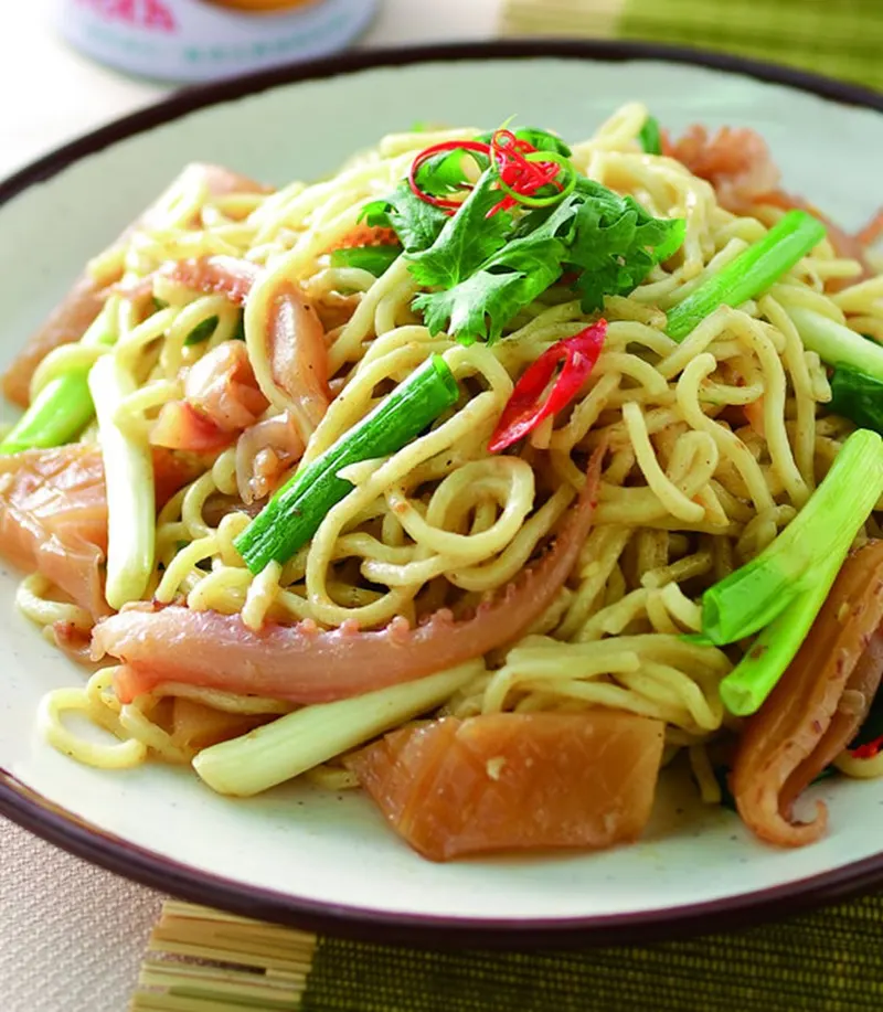 沙茶魷魚炒麵