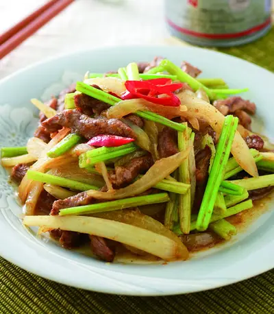 沙茶洋蔥炒牛柳