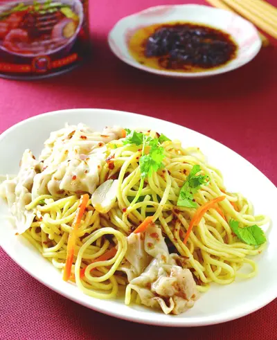 紅蔥餛飩拌麵