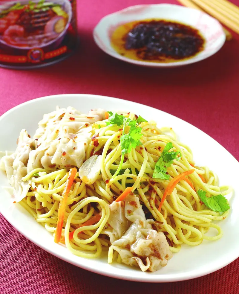 紅蔥餛飩拌麵
