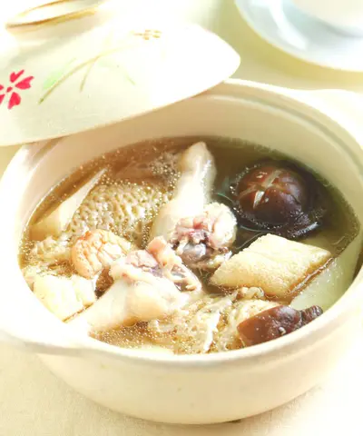 仙草燉雞湯