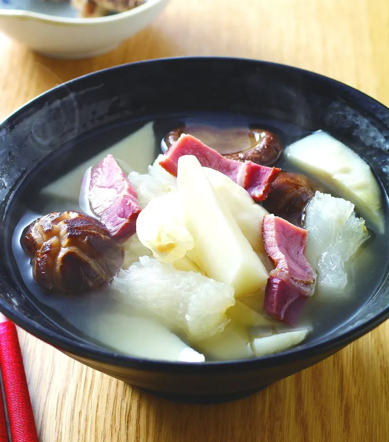 冬筍蹄筋湯