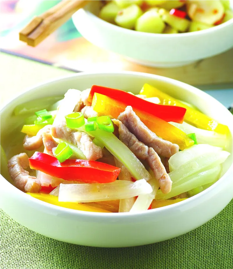 大白菜梗炒肉絲