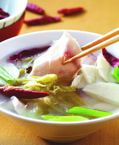 酸菜魚片湯