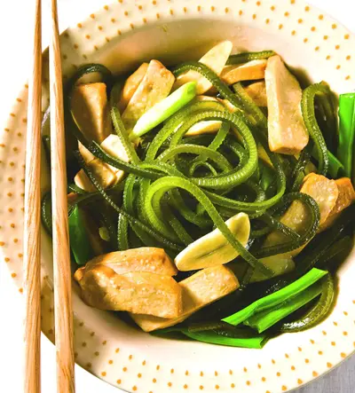 豆乾炒海帶絲