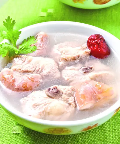菱角紅棗排骨湯